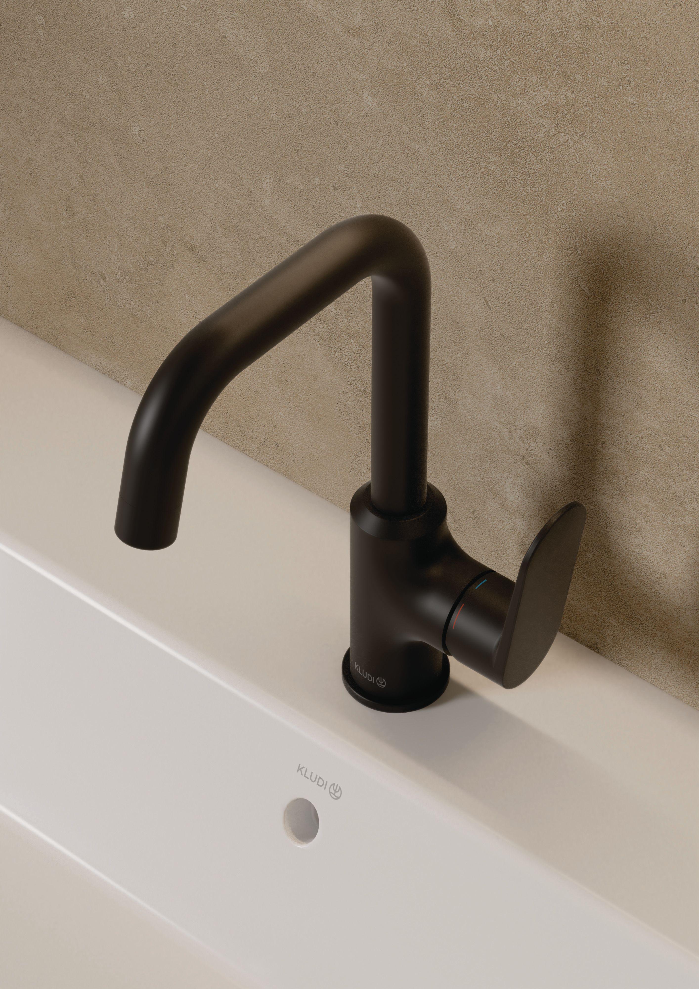 Tartós anyagok, időtálló
design és megbízható működés vonzó áron. Legyen szó új lakás építésről
vagy felújításról - ez a termék okos választás ha költségtudatos, mégis kiváló
minőségű csaptelepeket szeretne. Könnyen beszerelhető, kiváló teljesítményű
és a nagy építkezések követelményeihez is tökéletesen illeszkedik.